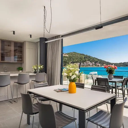 Stunning Home In Tisno * Tisno
