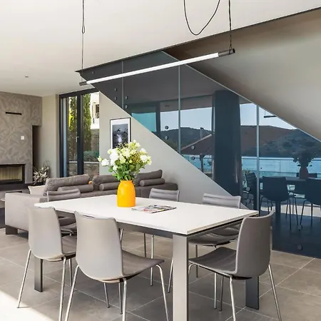 Stunning Home In Tisno Holiday home Tisno